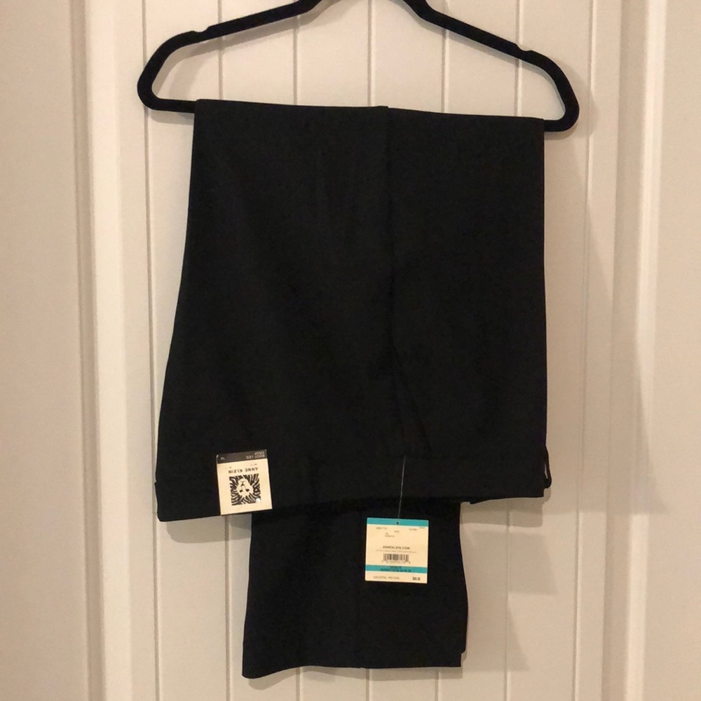 Anne Kline Black Boot Leg Crop Pants size 16
